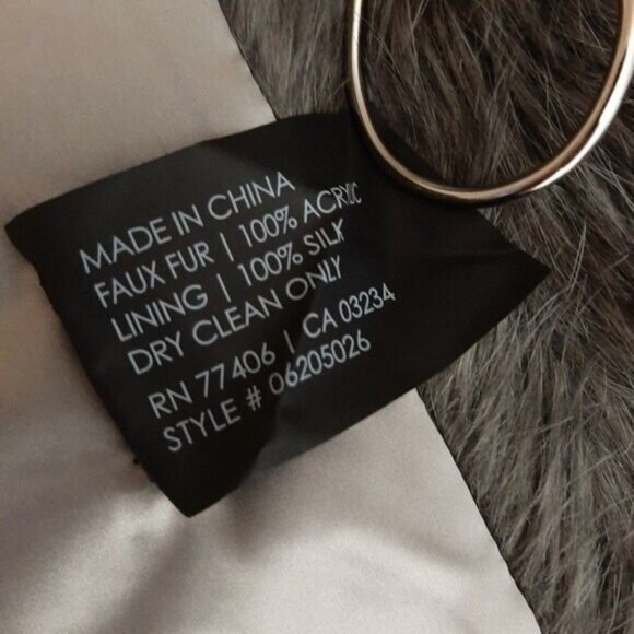 CLUB MONACO Faux Fur & Silk Lining Scarf Grey Sz O/S - Picture 6 of 6